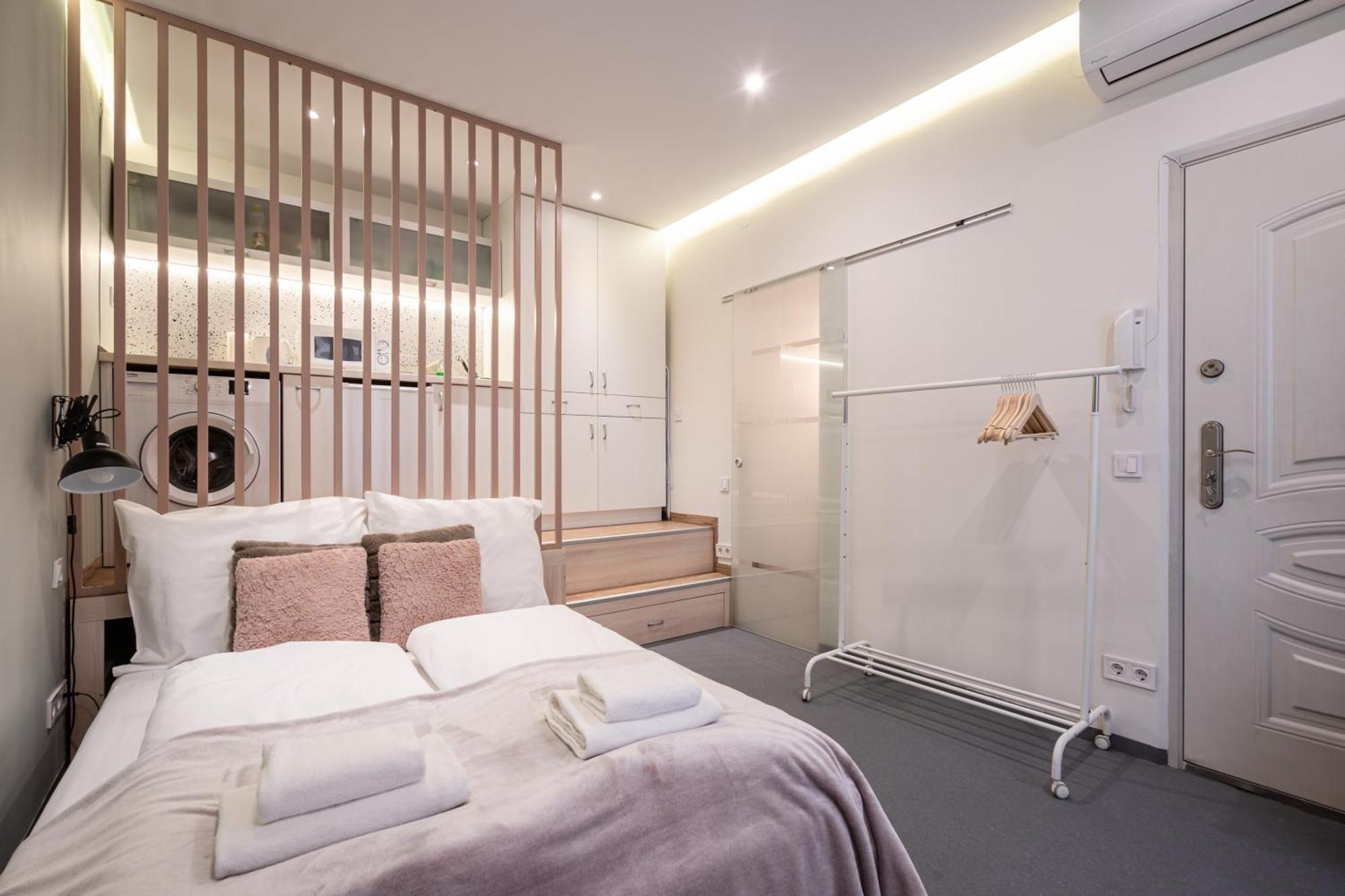 Cozy Little Flat In The City Center Budapest Exteriör bild
