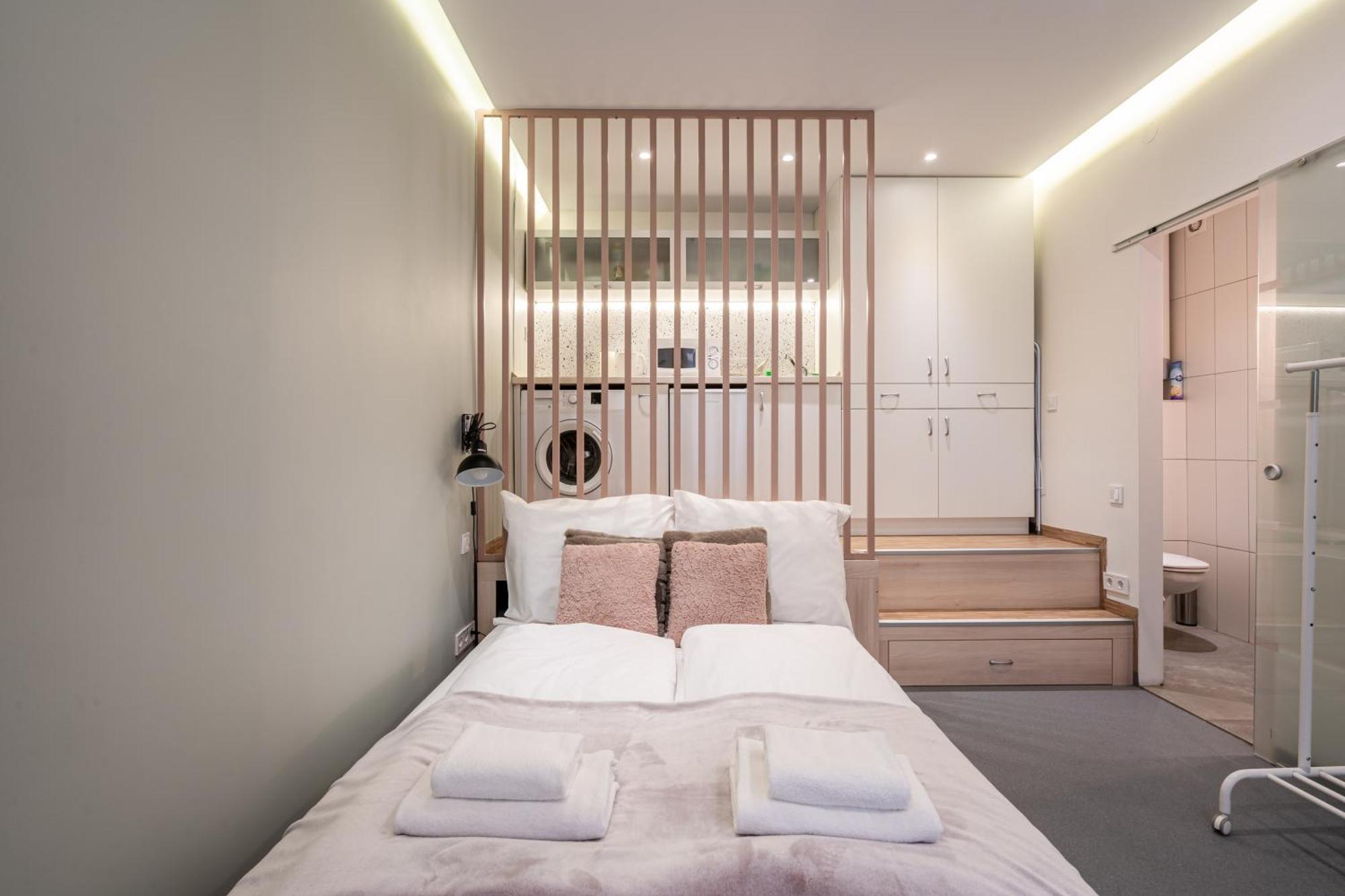 Cozy Little Flat In The City Center Budapest Exteriör bild