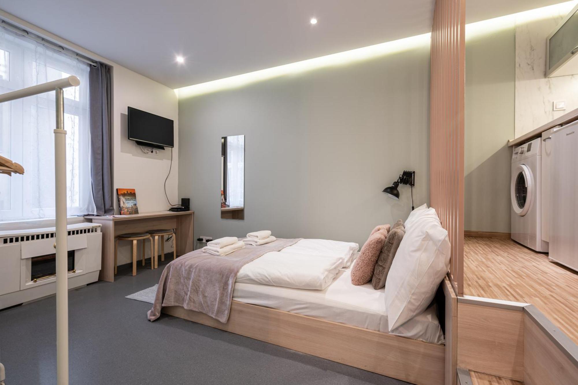 Cozy Little Flat In The City Center Budapest Exteriör bild